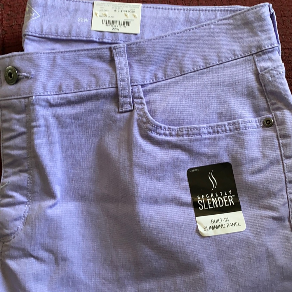 Pretty in purple capris